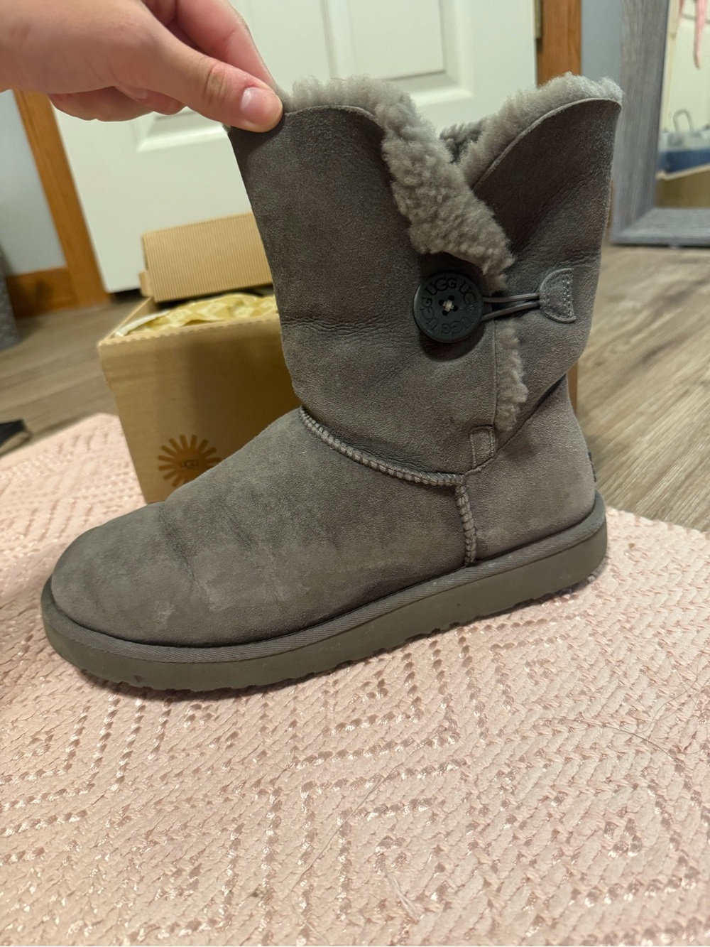 UGG Bailey Button Boot - Gray